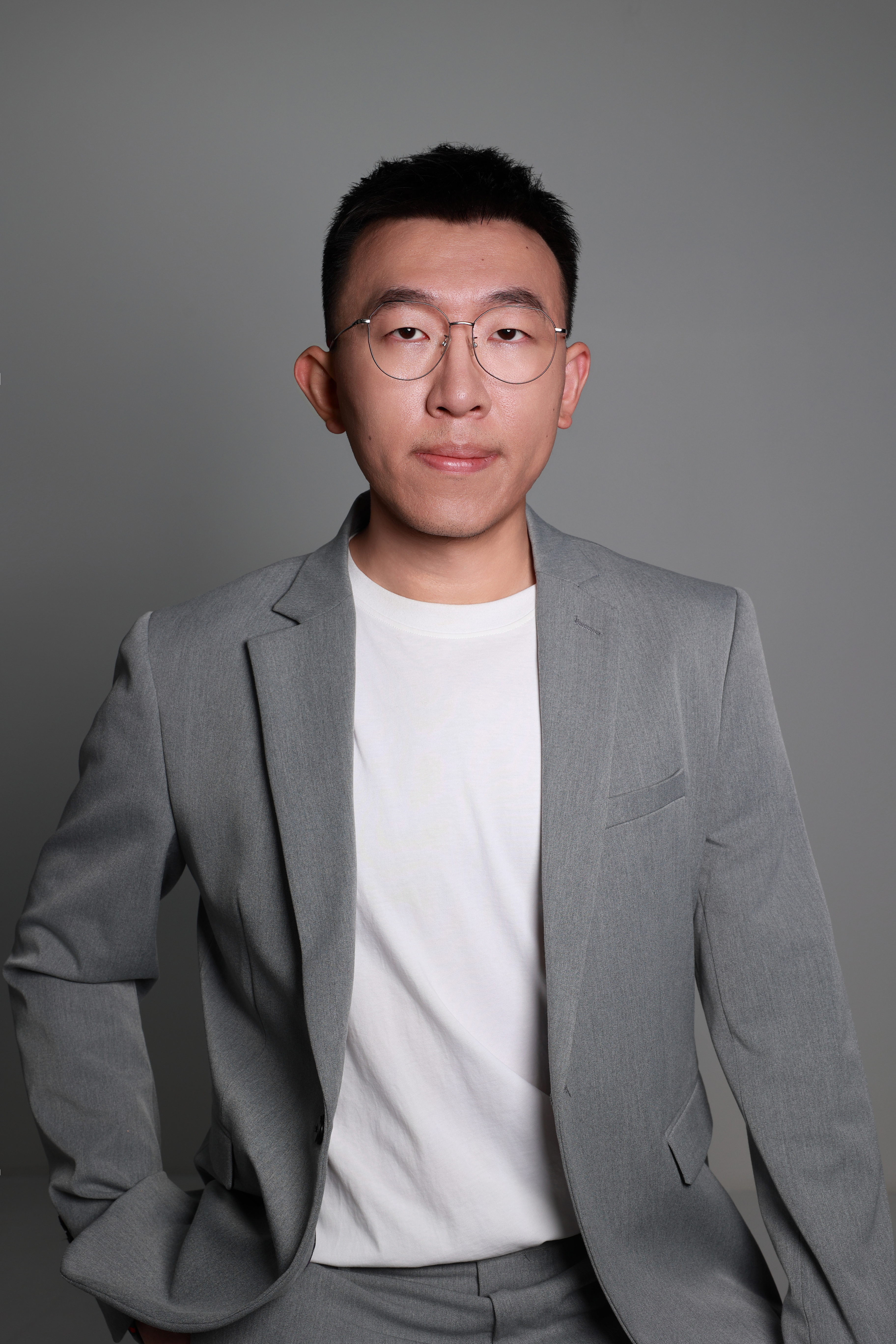 Tianyu Shi